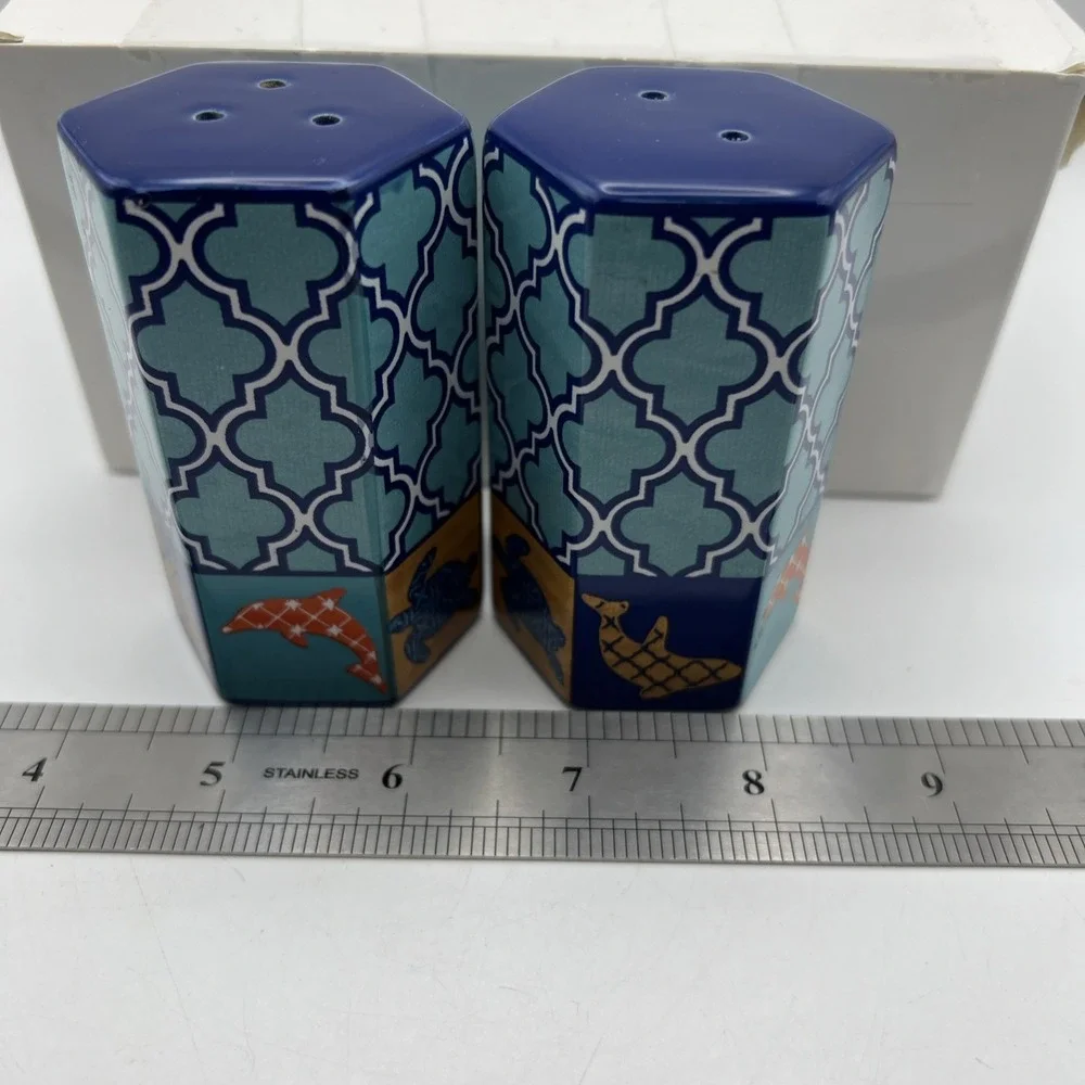 SeaWorld Moroccan Style Ceramic Salt & Pepper Shakers Sea Turtles Dolphins Blue